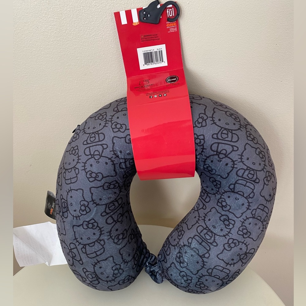 NWT HELLO KITTY Neck Pillow - Picture 2 of 9